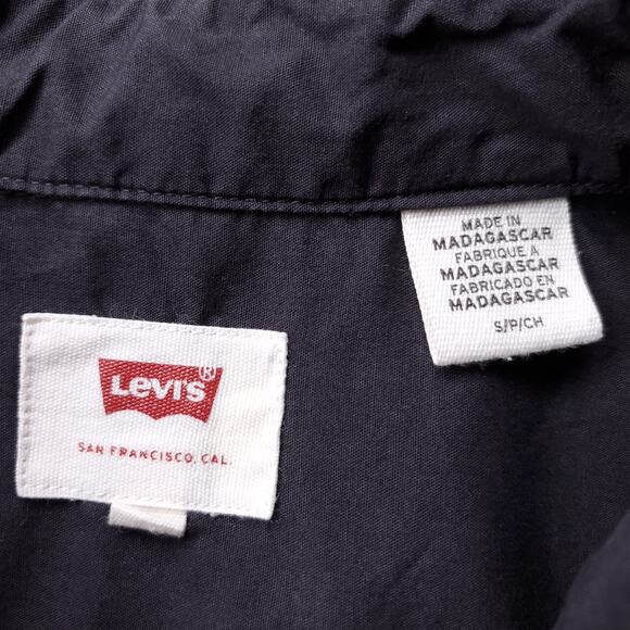 Levis Button Up Shirt Men S Black Short Sleeve Casual Streetwear Minimalist - Picture 9 of 12